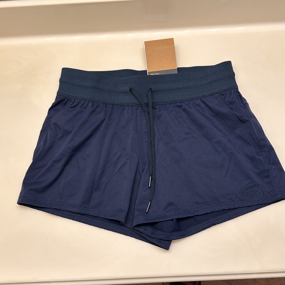 The North Face Women’s Shorts - Picture 5 of 10